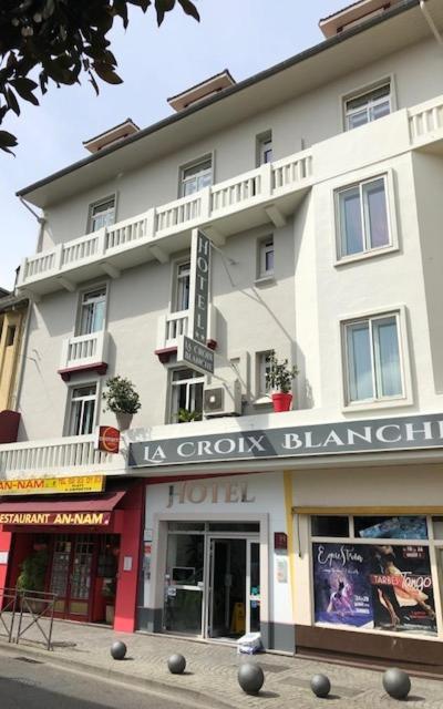 טרבה Hotel La Croix Blanche מראה חיצוני תמונה