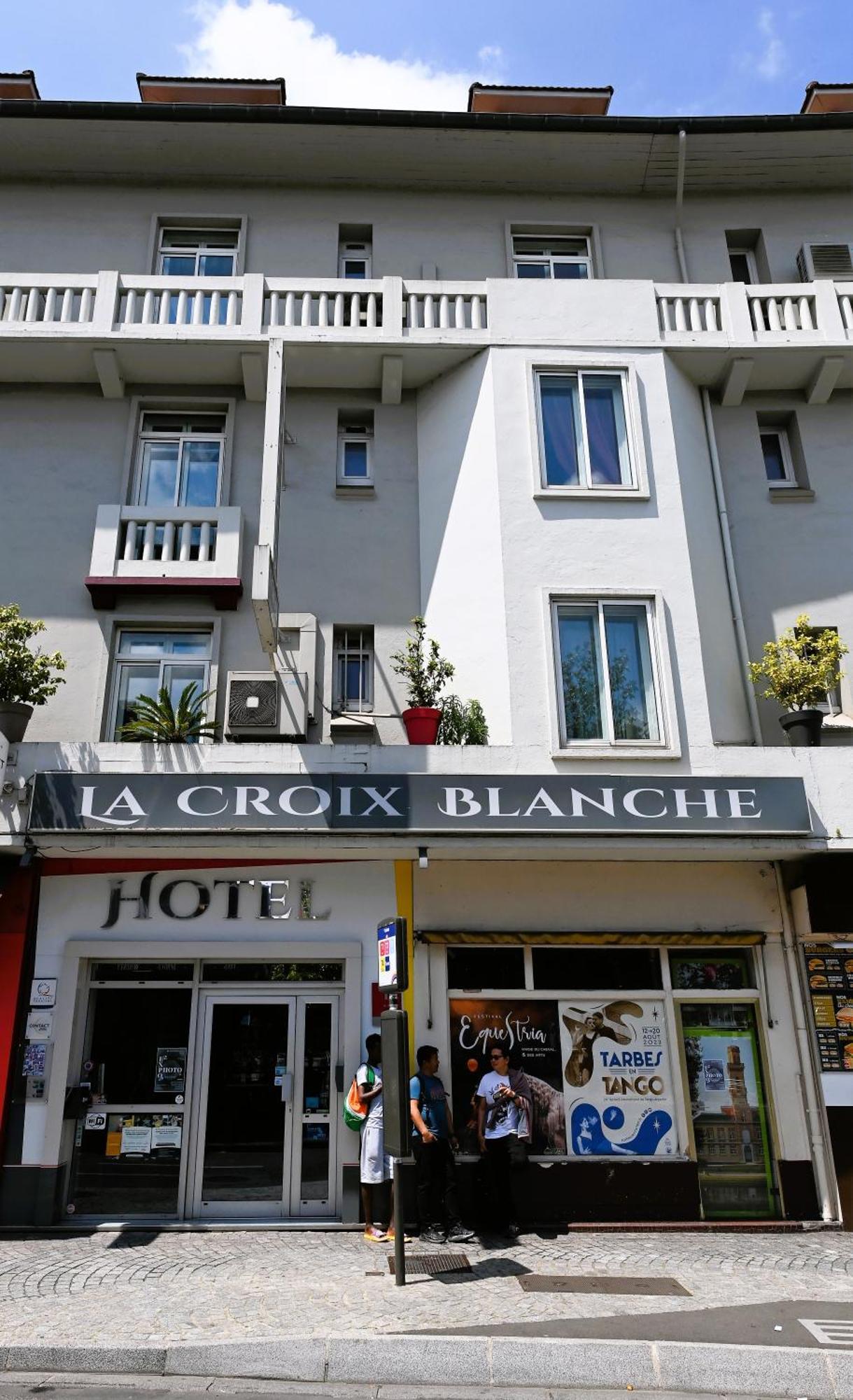 טרבה Hotel La Croix Blanche מראה חיצוני תמונה