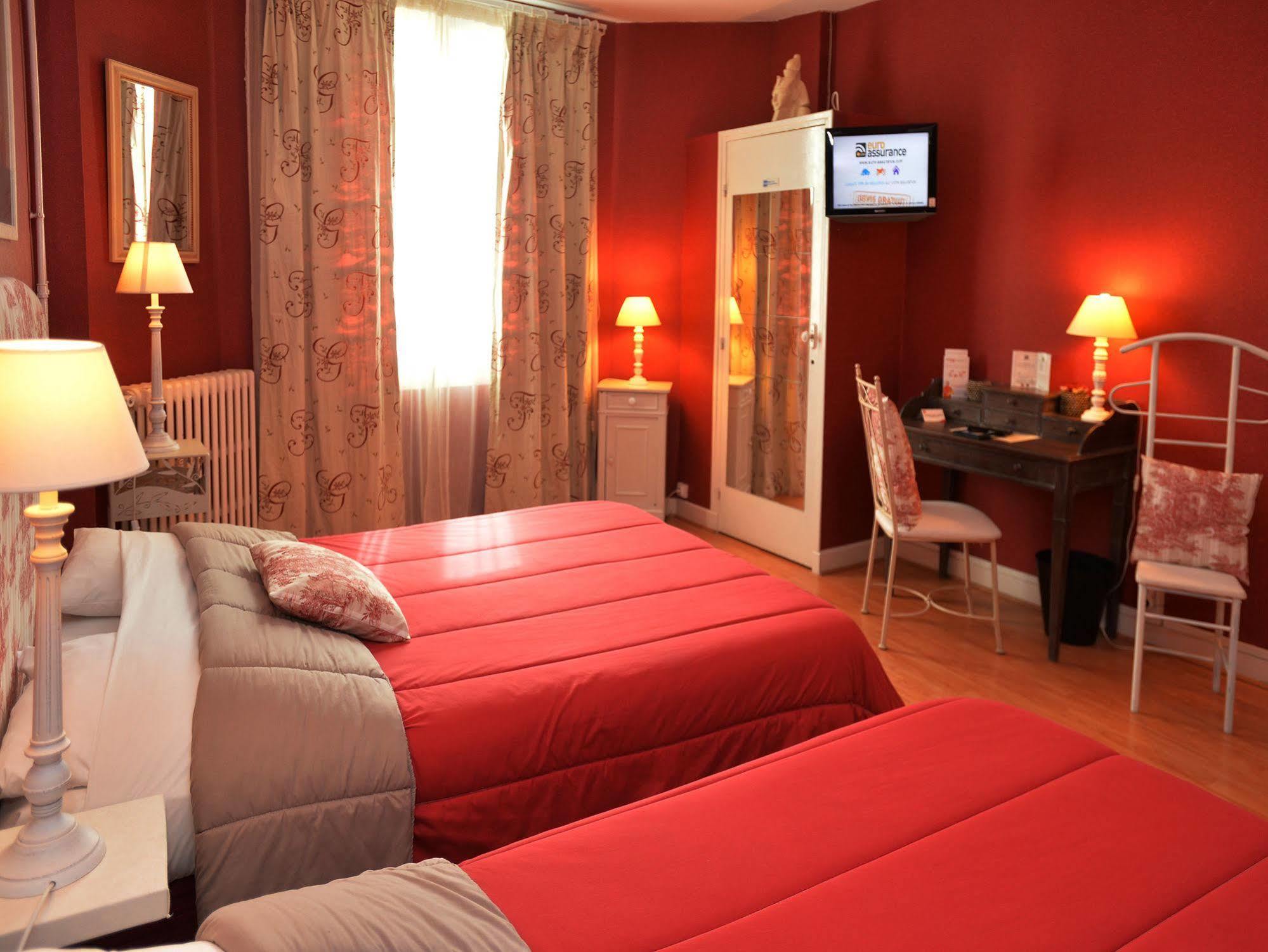 טרבה Hotel La Croix Blanche מראה חיצוני תמונה