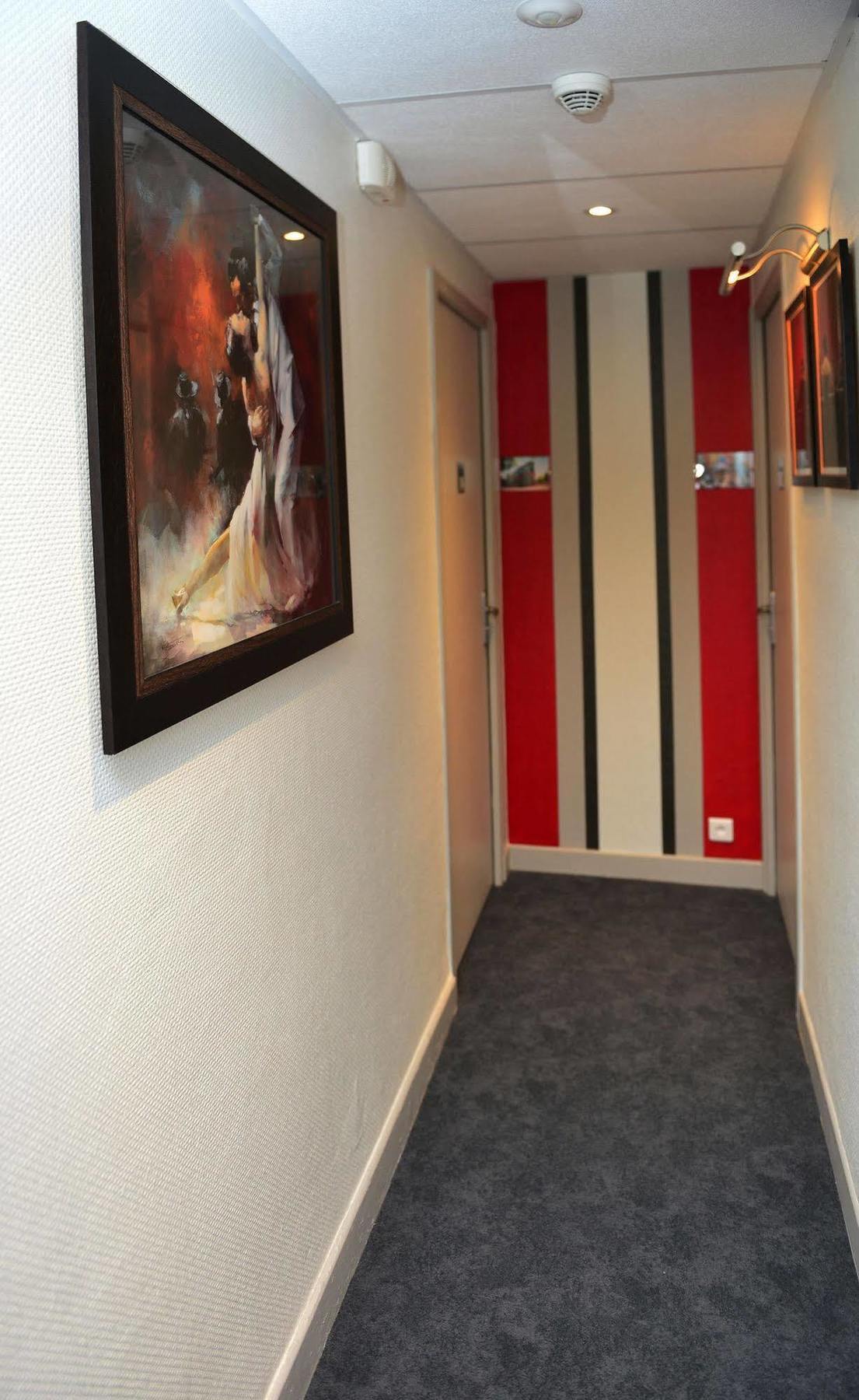 טרבה Hotel La Croix Blanche מראה חיצוני תמונה